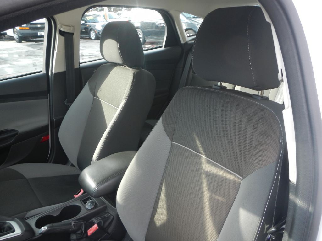 2013 Ford Focus Image 20