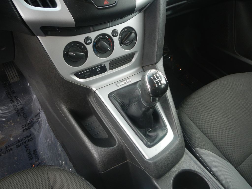 2013 Ford Focus Image 23