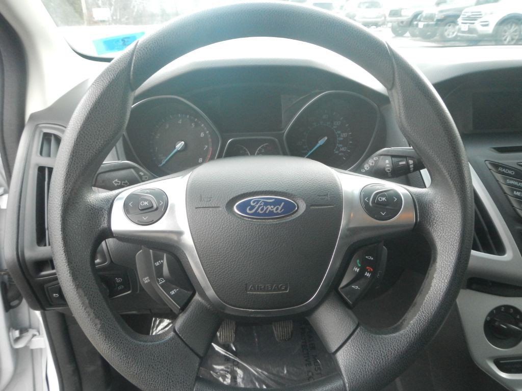 2013 Ford Focus Image 24