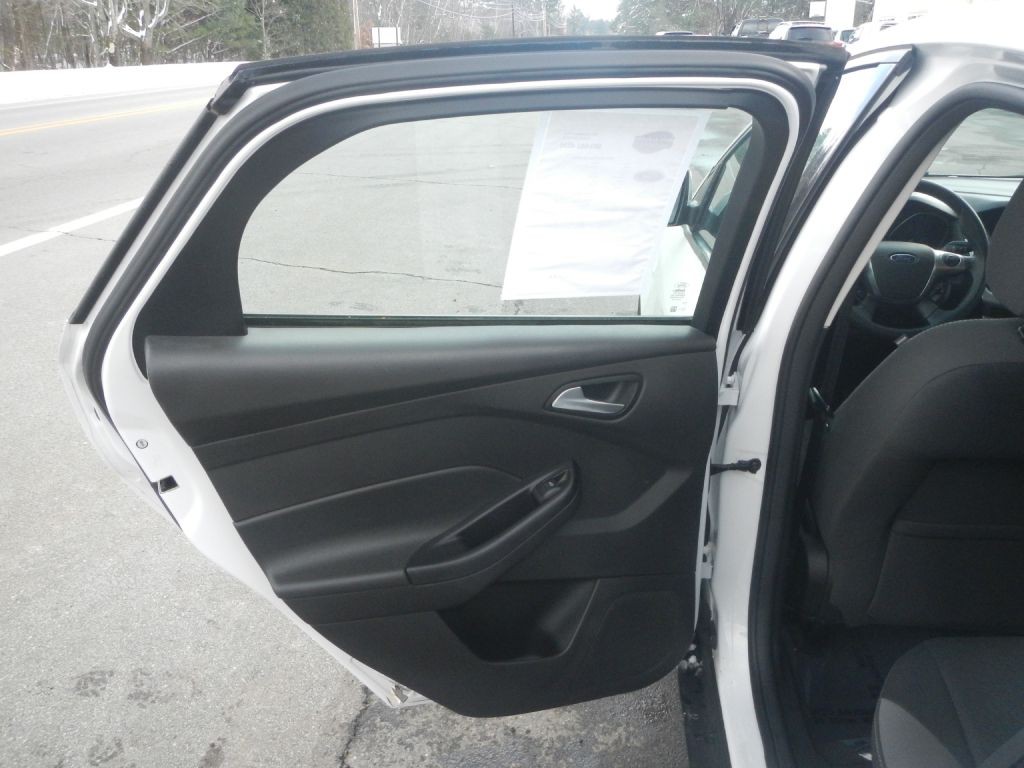 2013 Ford Focus Image 26