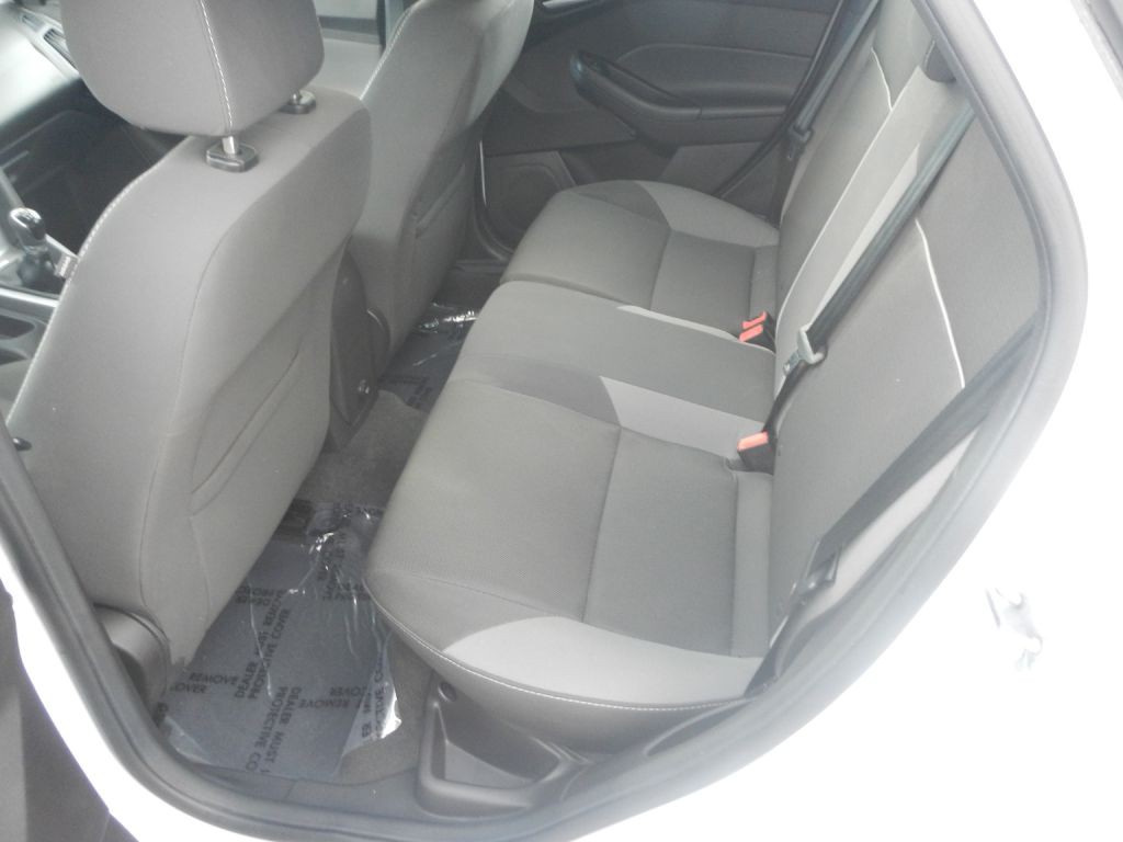 2013 Ford Focus Image 27
