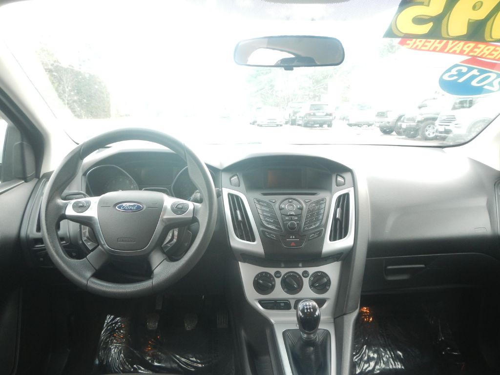 2013 Ford Focus Image 31