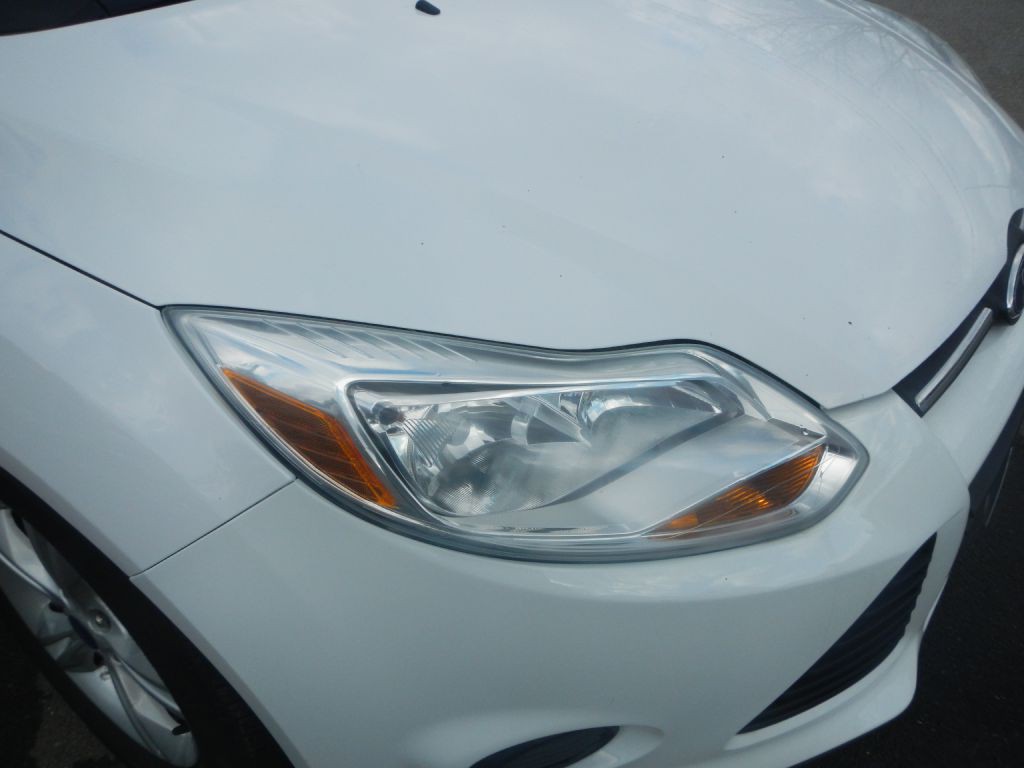 2013 Ford Focus Image 39