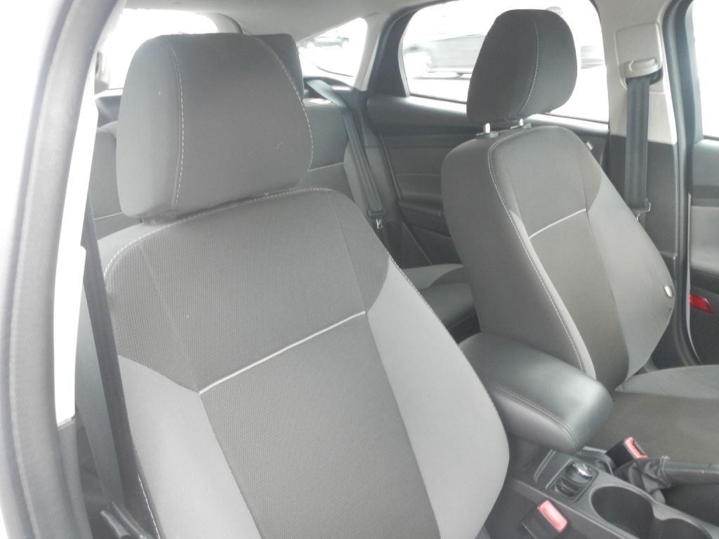 2013 Ford Focus Image 46