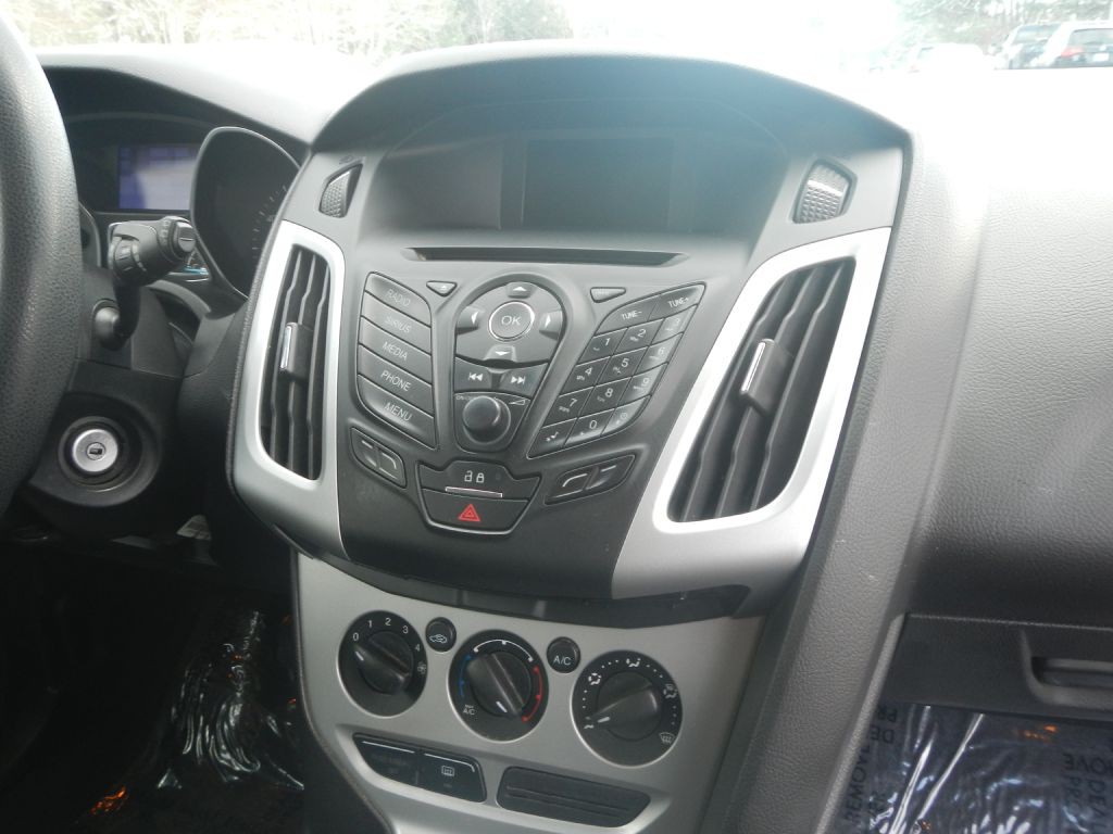 2013 Ford Focus Image 48