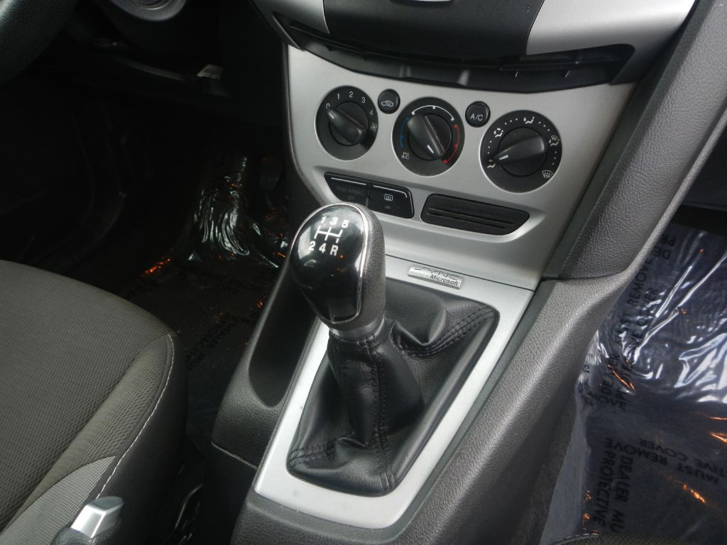 2013 Ford Focus Image 49