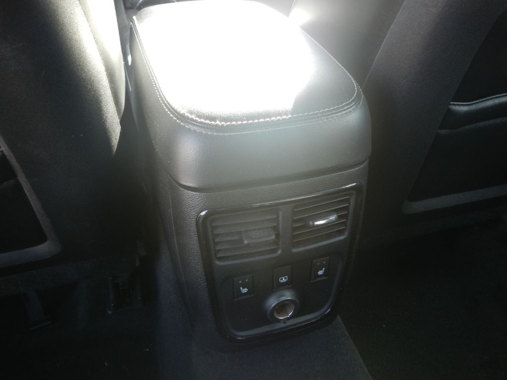 2012 Chrysler 300 Image 45