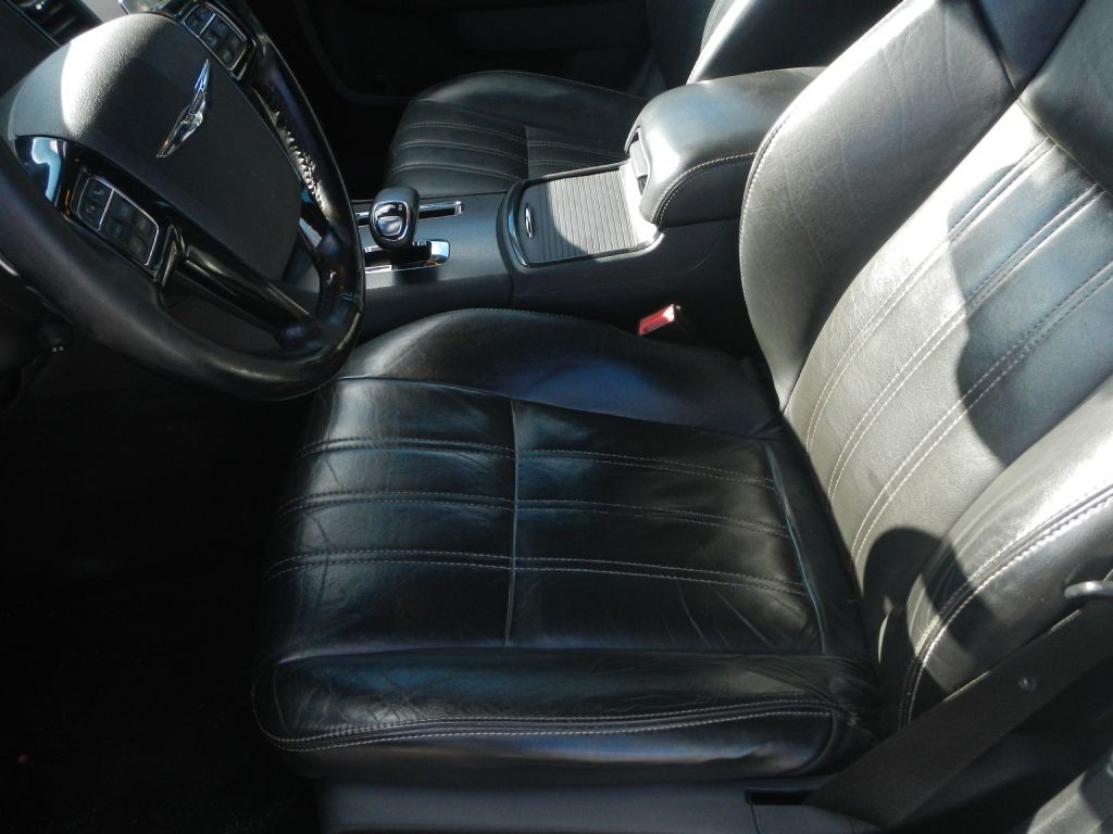 2012 Chrysler 300 Image 49