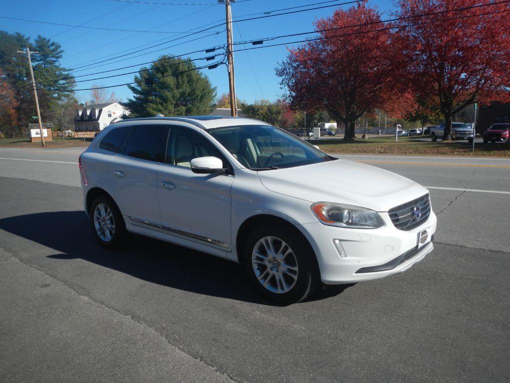 2016 Volvo XC60 Image 1