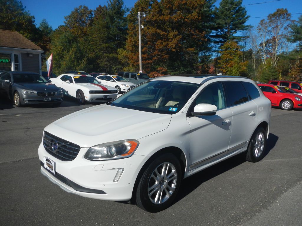 2016 Volvo XC60 Image 2