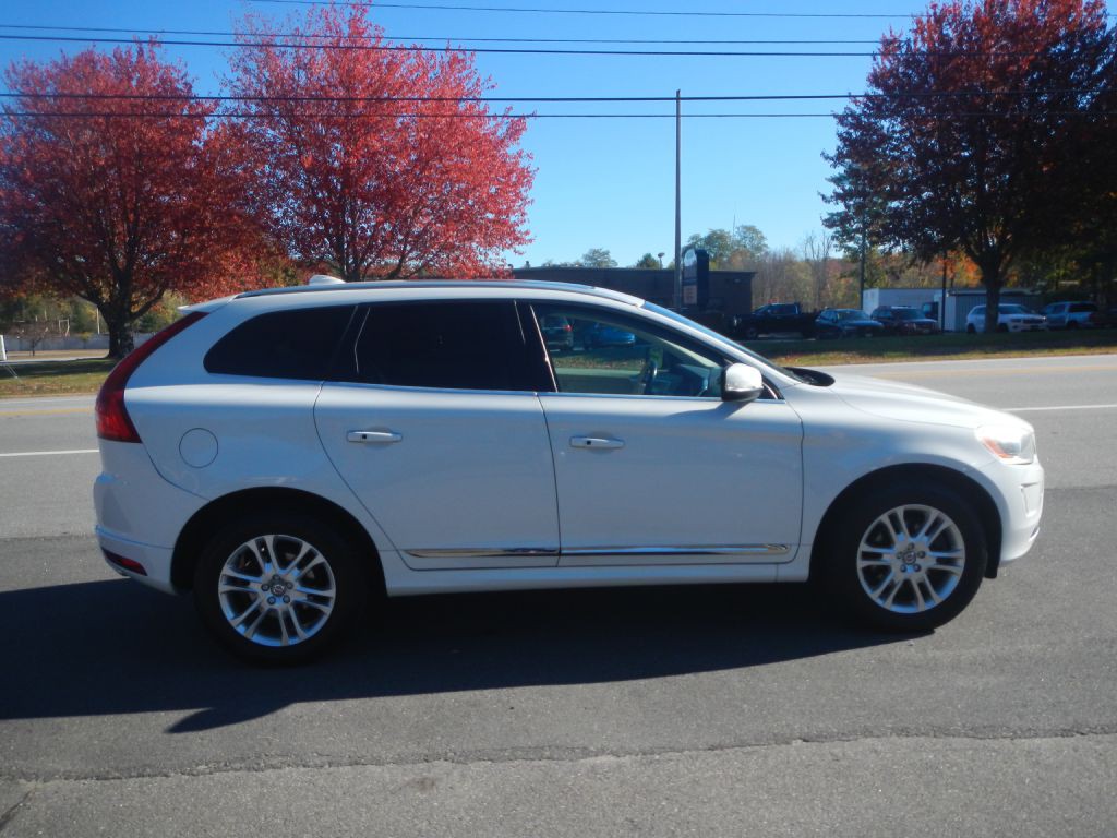 2016 Volvo XC60 Image 14
