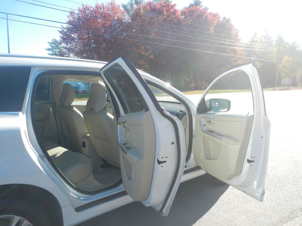 2016 Volvo XC60 Image 15