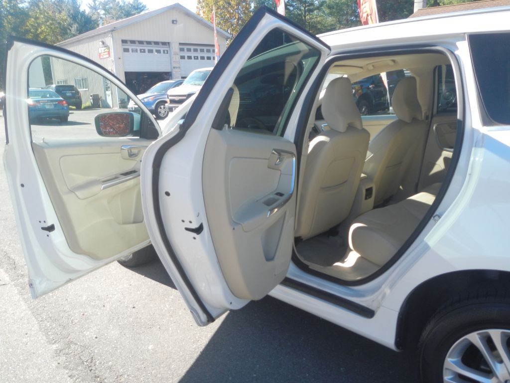 2016 Volvo XC60 Image 42