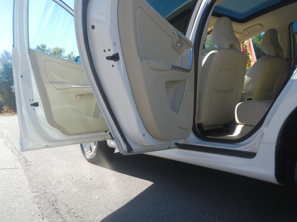 2016 Volvo XC60 Image 43