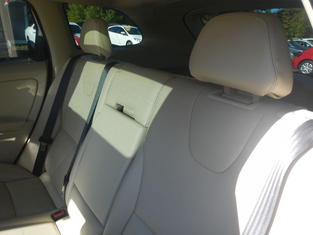 2016 Volvo XC60 Image 46