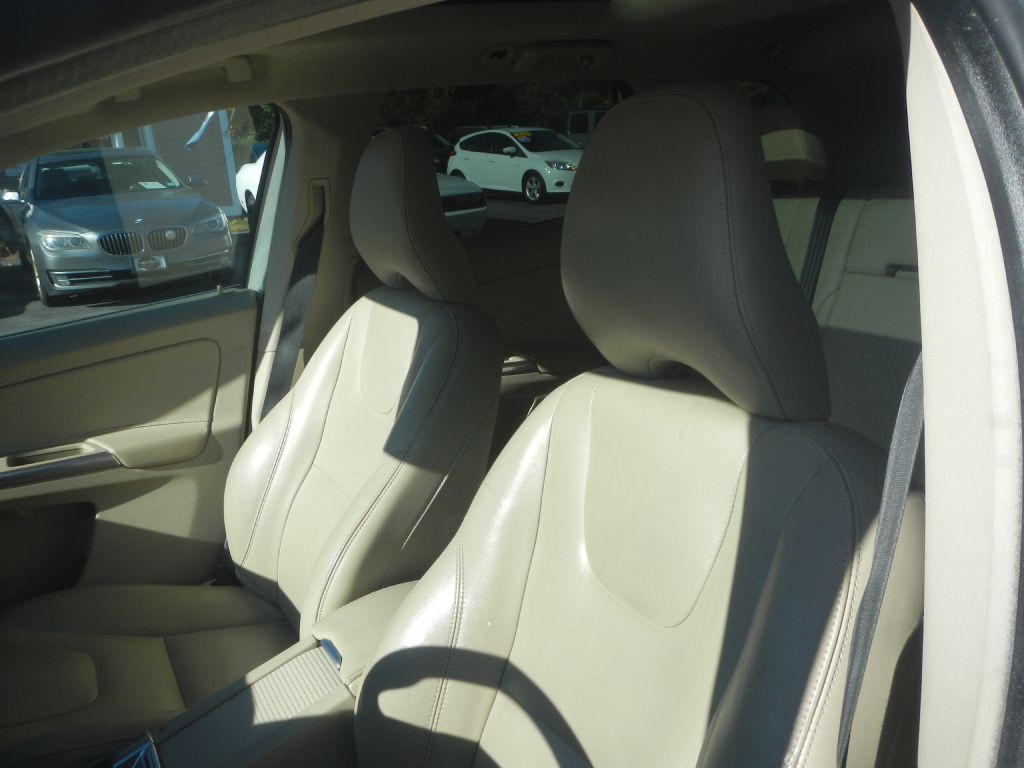 2016 Volvo XC60 Image 52