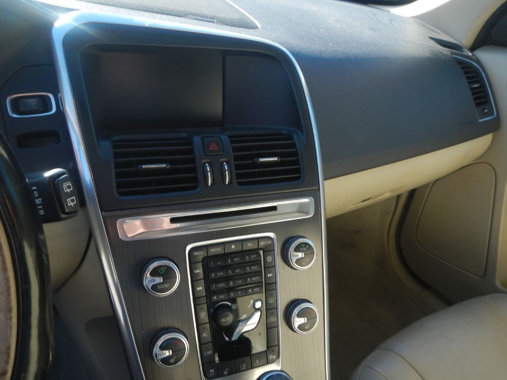 2016 Volvo XC60 Image 55