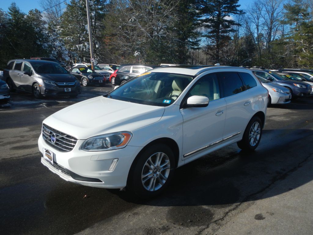 2016 Volvo XC60 Image 2
