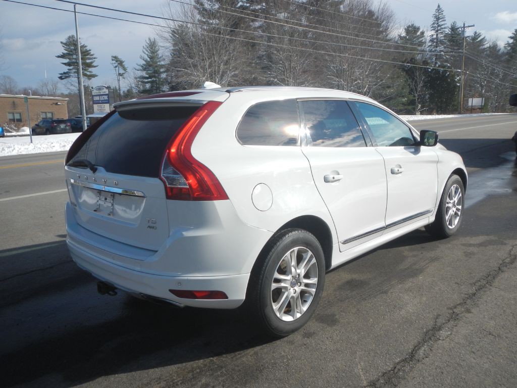 2016 Volvo XC60 Image 7