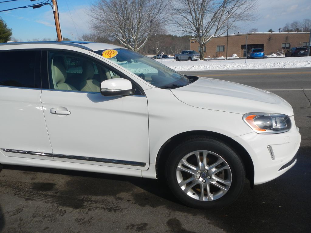 2016 Volvo XC60 Image 13