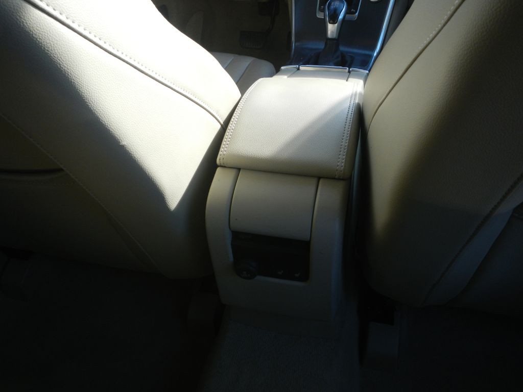 2016 Volvo XC60 Image 31