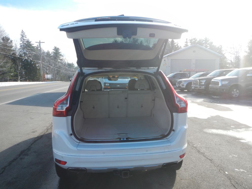 2016 Volvo XC60 Image 38