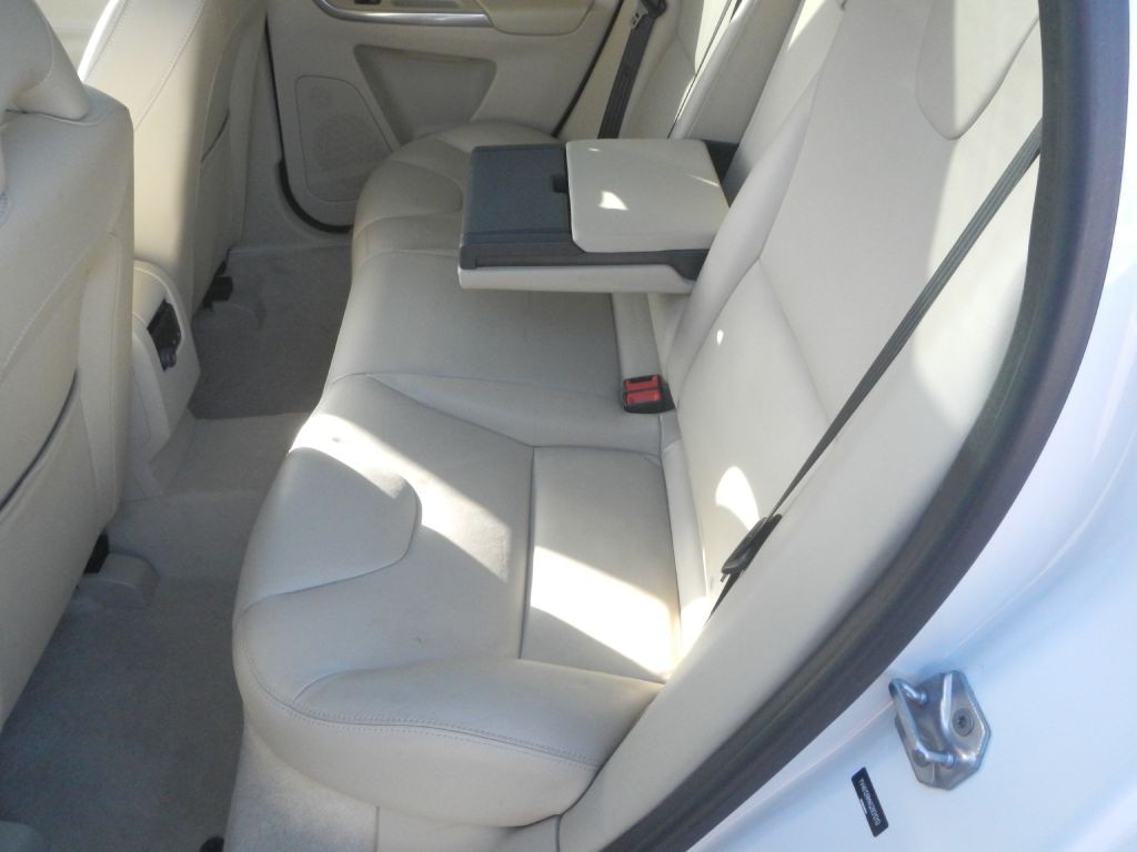 2016 Volvo XC60 Image 47