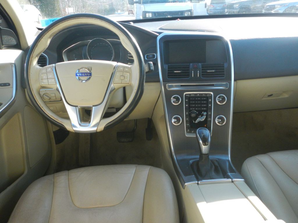 2016 Volvo XC60 Image 51