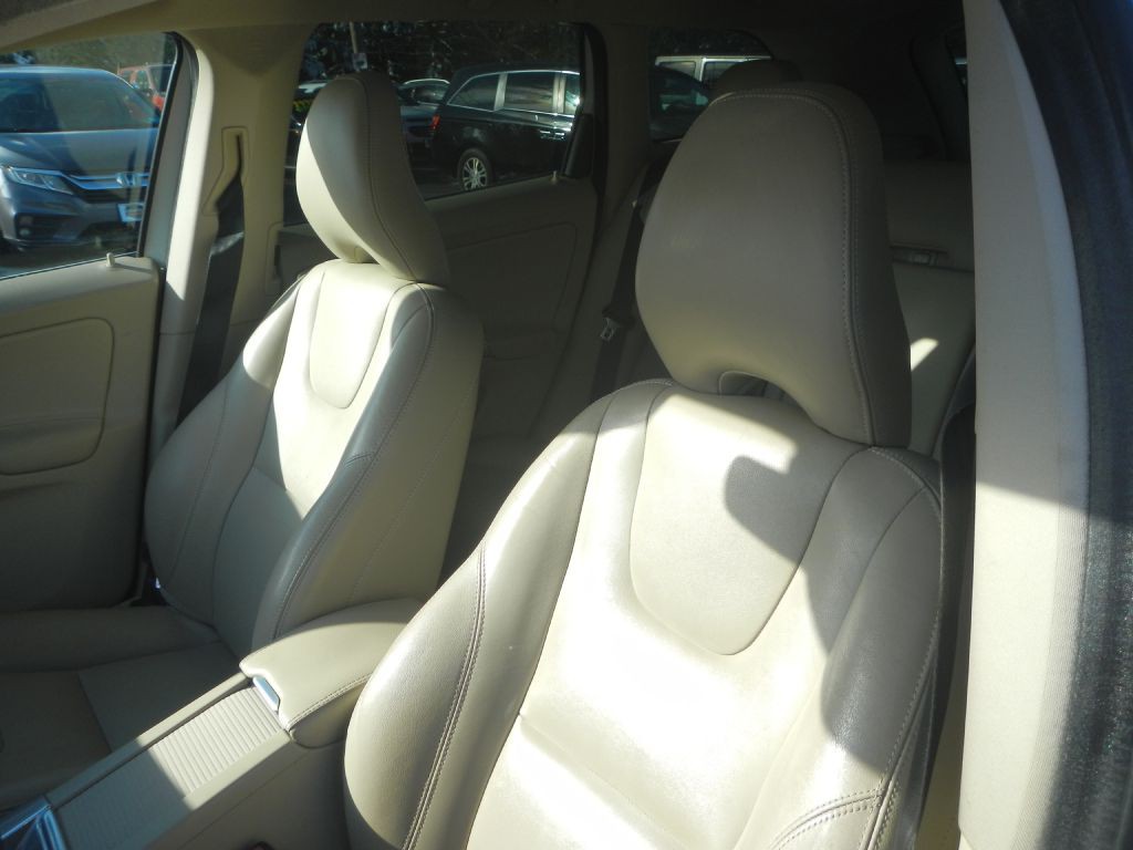 2016 Volvo XC60 Image 55