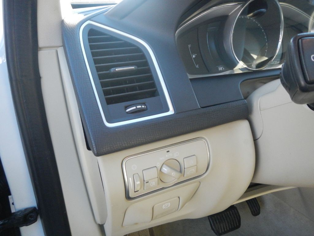 2016 Volvo XC60 Image 59