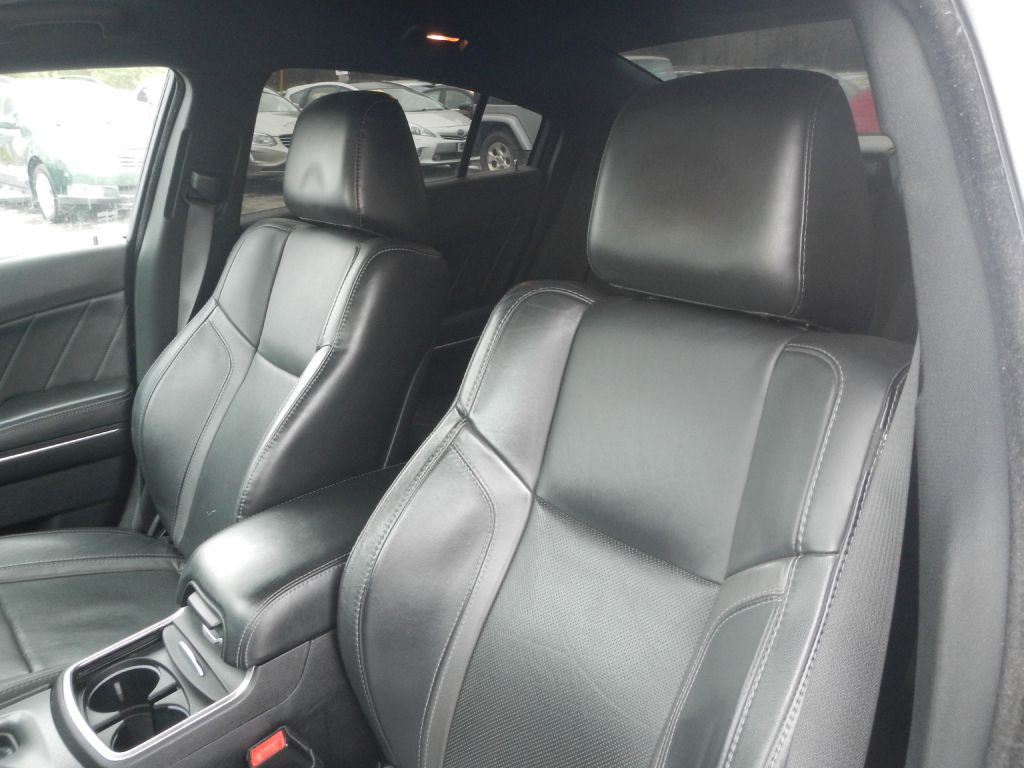 2015 Dodge Charger Image 4