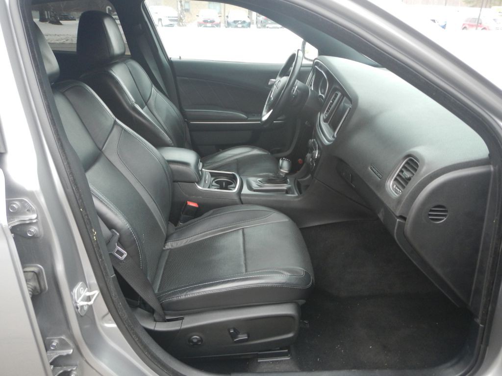 2015 Dodge Charger Image 20