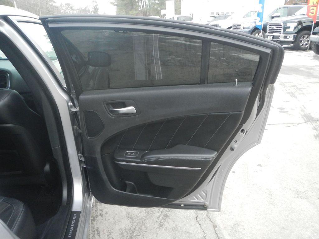 2015 Dodge Charger Image 26