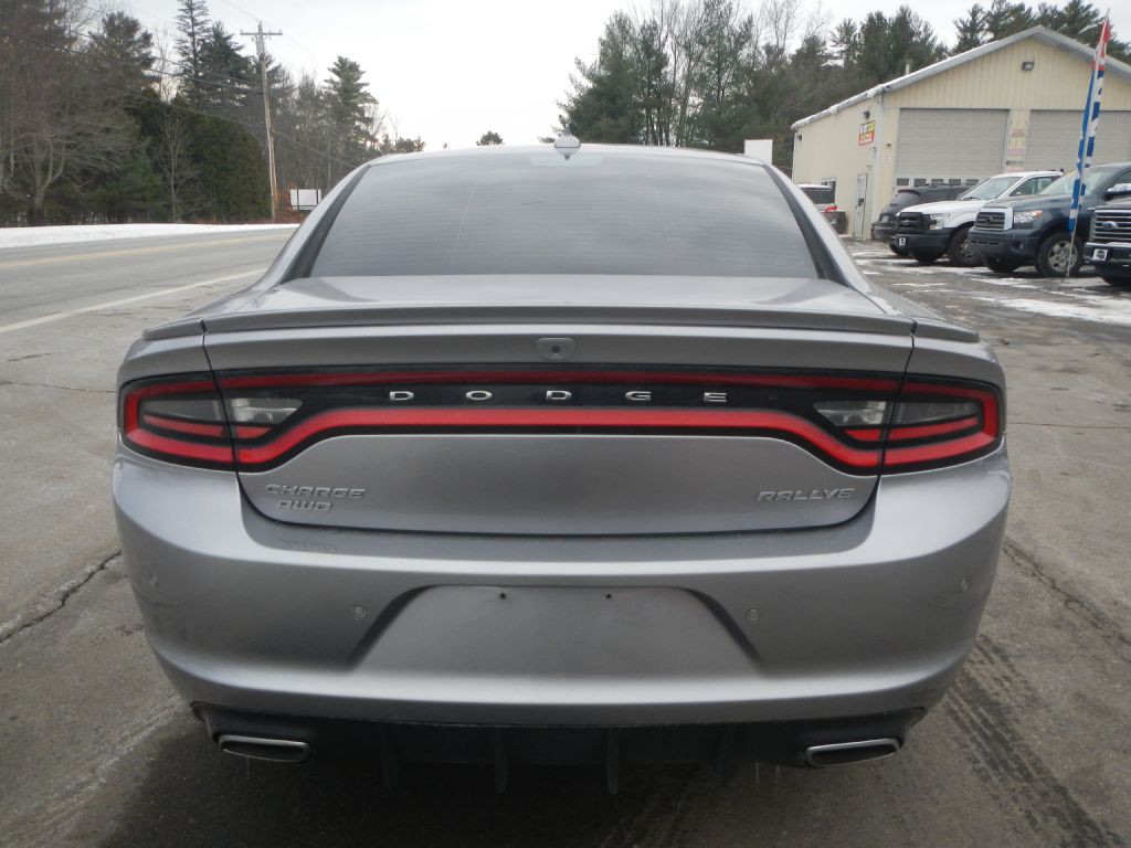 2015 Dodge Charger Image 32