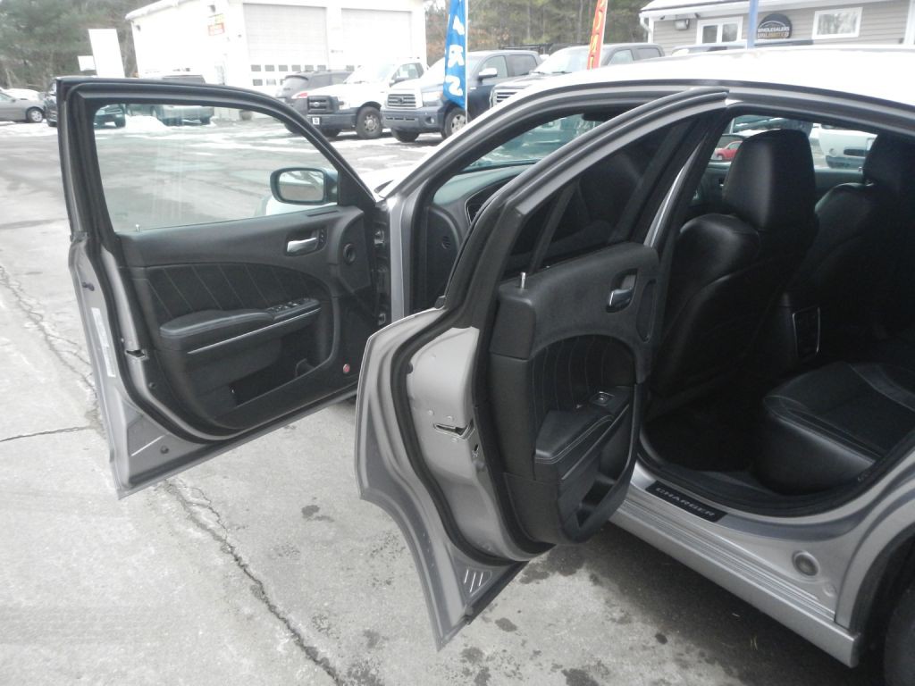 2015 Dodge Charger Image 42