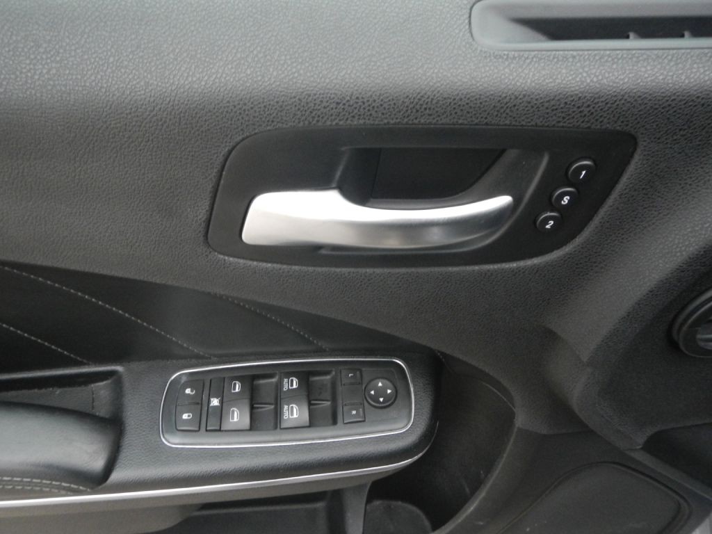 2015 Dodge Charger Image 50