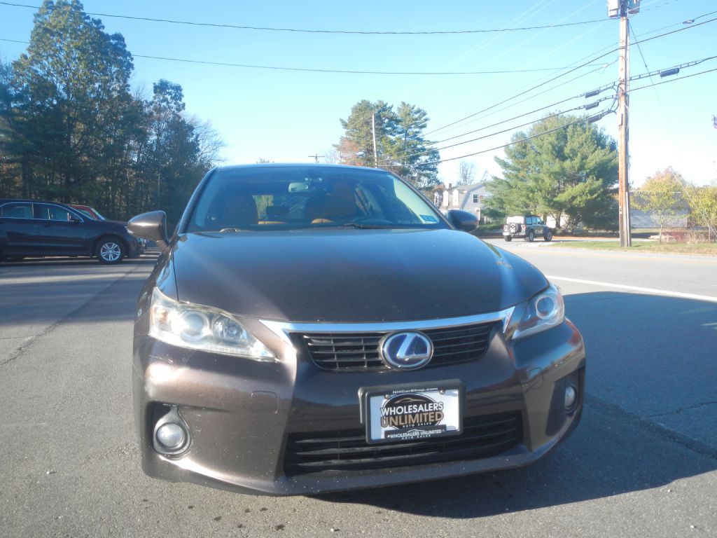 2011 Lexus CT 200h Image 16
