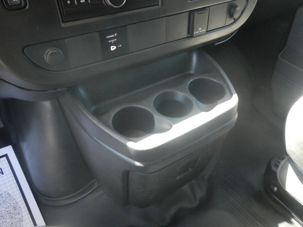 2017 Chevrolet Express Image 19