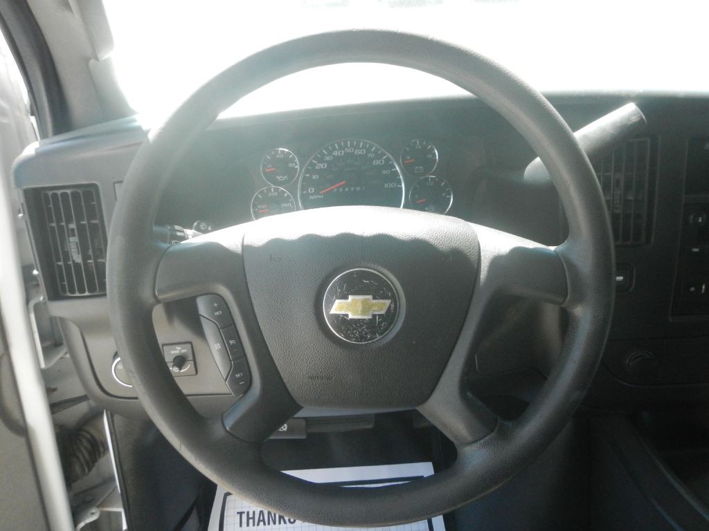 2017 Chevrolet Express Image 20