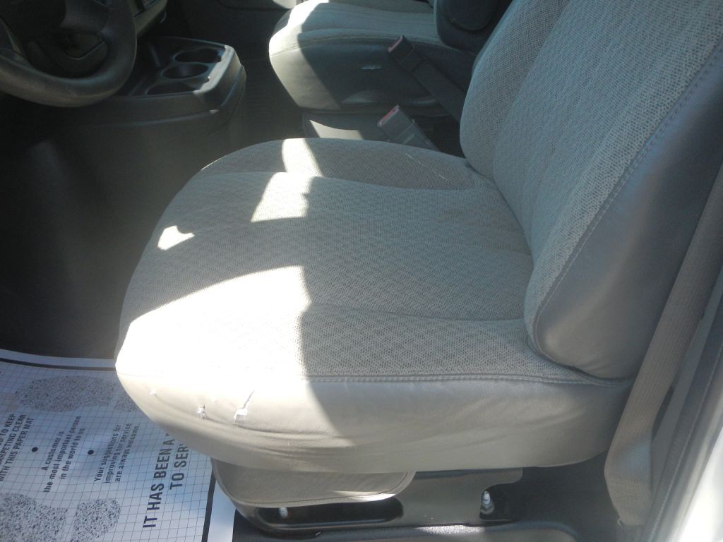 2017 Chevrolet Express Image 22