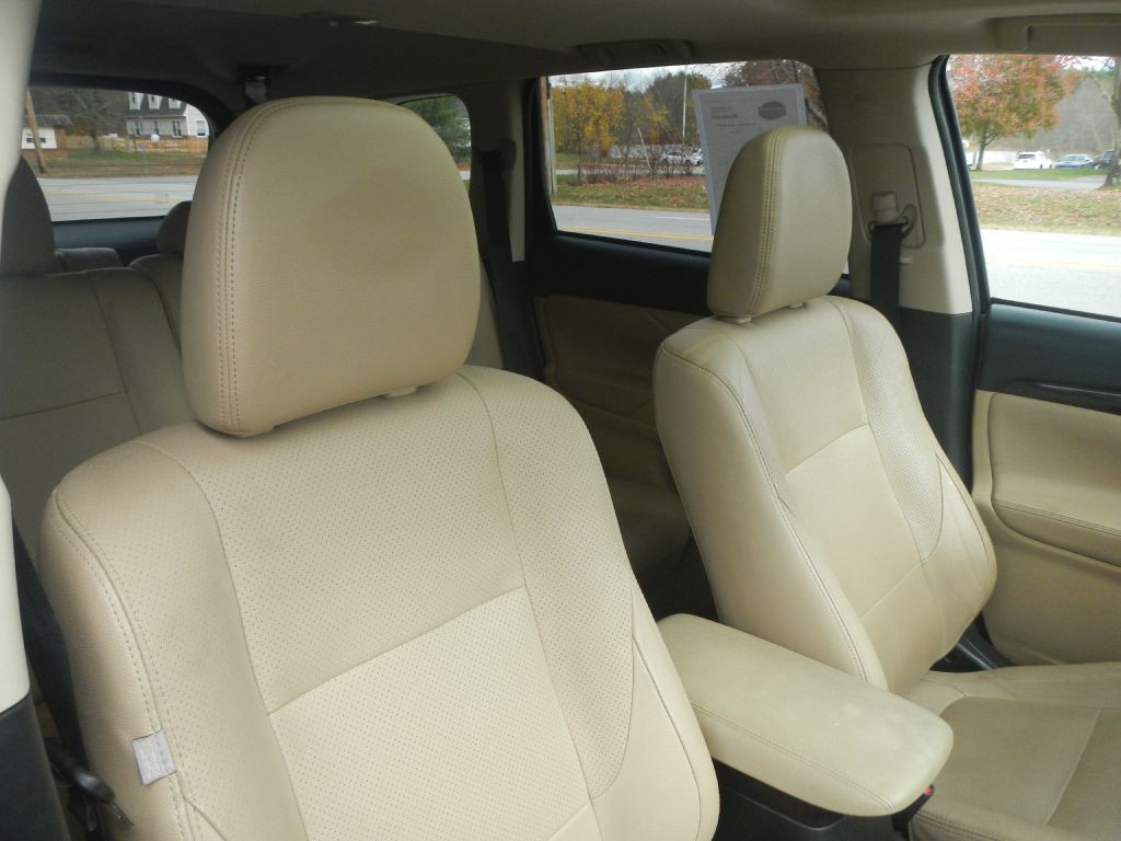 2017 Mitsubishi Outlander Image 4