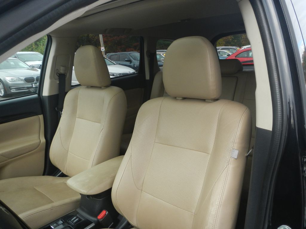 2017 Mitsubishi Outlander Image 11