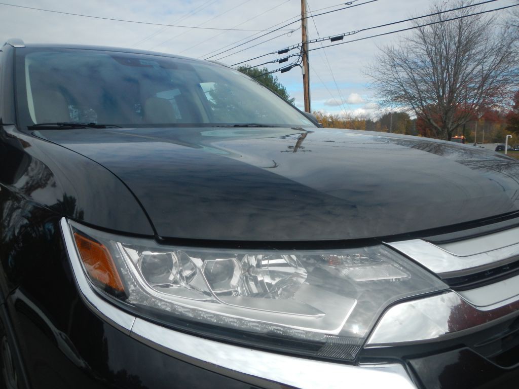 2017 Mitsubishi Outlander Image 13