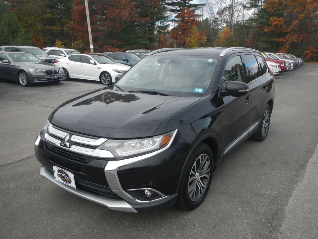 2017 Mitsubishi Outlander Image 56