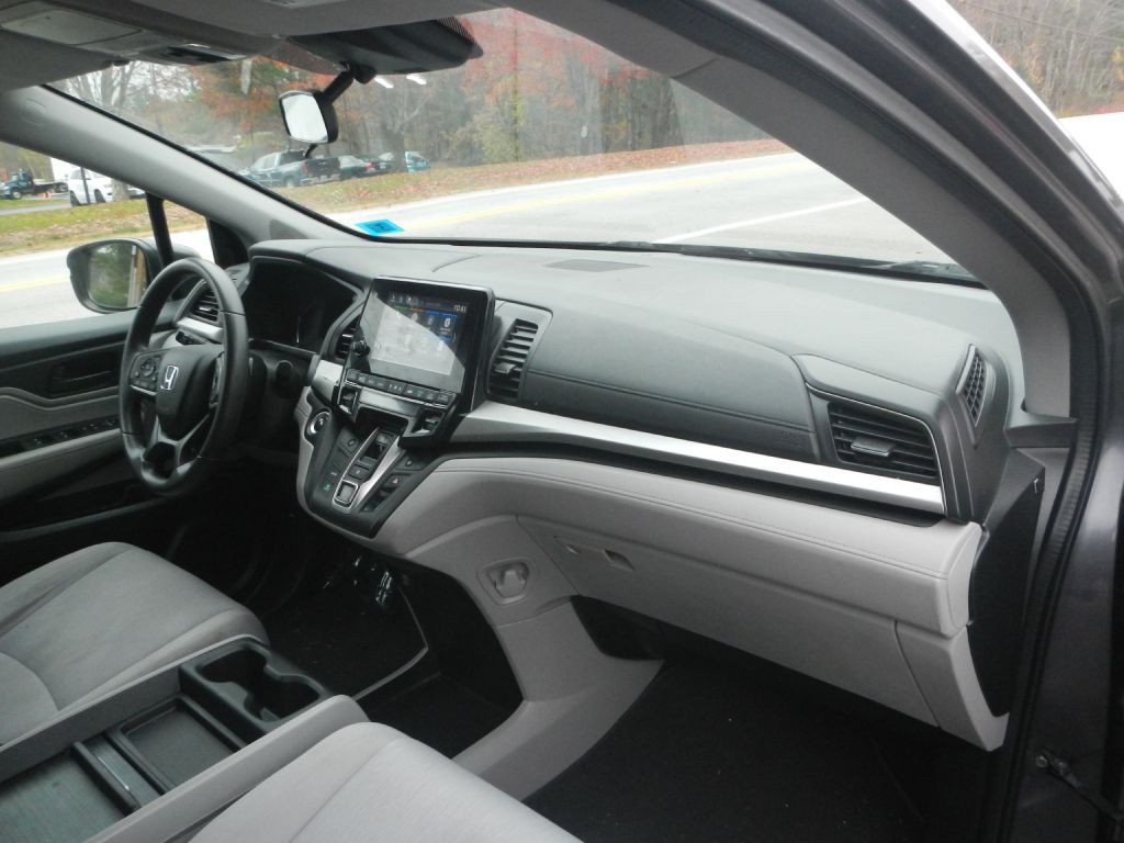 2018 Honda Odyssey Image 3