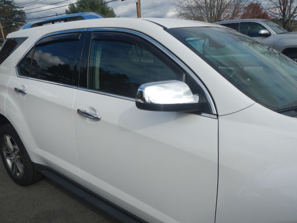 2017 Chevrolet Equinox Image 12