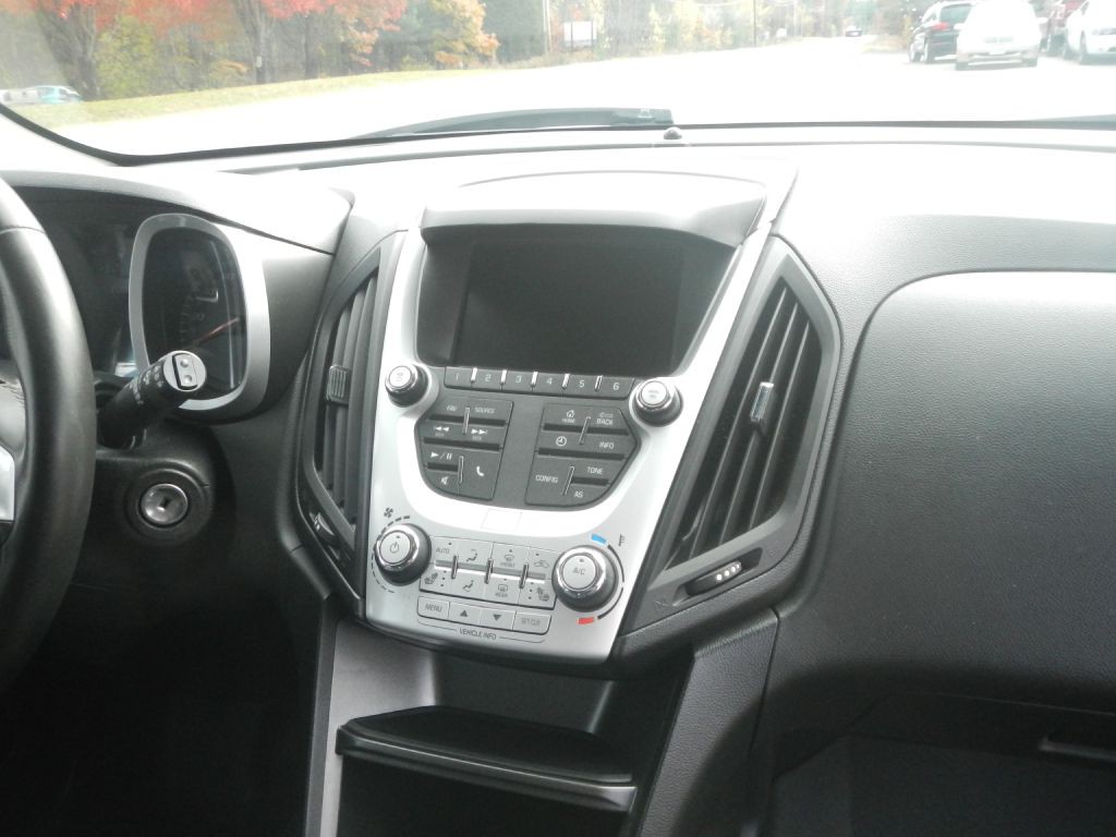 2017 Chevrolet Equinox Image 18