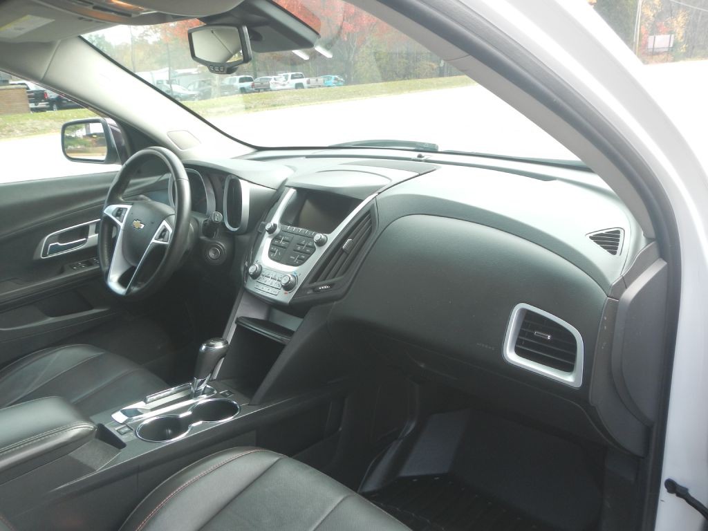 2017 Chevrolet Equinox Image 4