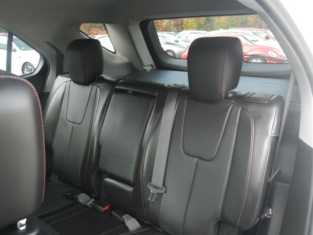 2017 Chevrolet Equinox Image 8