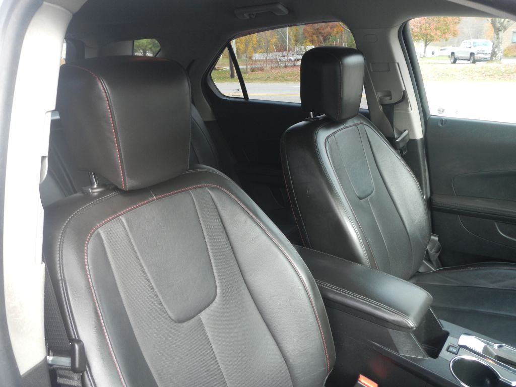 2017 Chevrolet Equinox Image 16